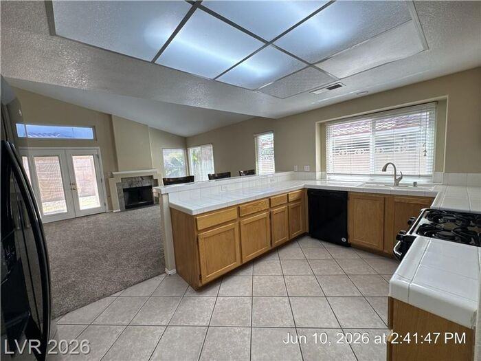 194 Kachina Dr - Photo 4 of 37
