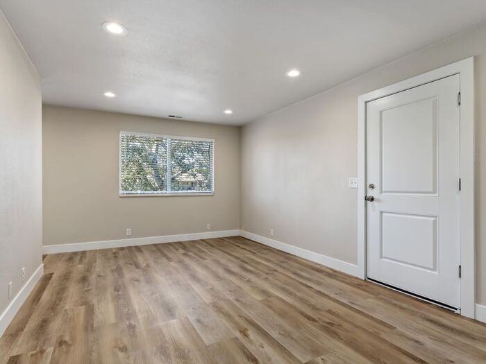 1355 N Redwood Rd #13 - Photo 3 of 24