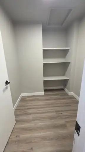 29 Eastman Cres #A - Photo 5 of 10