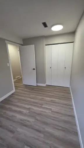 29 Eastman Cres #A - Photo 7 of 10