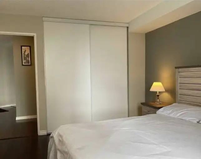 260 Queens Quay W #707 - Photo 7 of 11