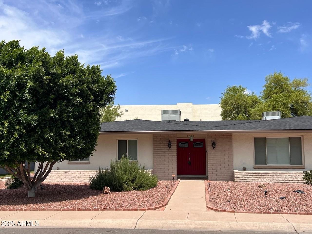 4614 S Kachina Dr - Photo 3 of 33