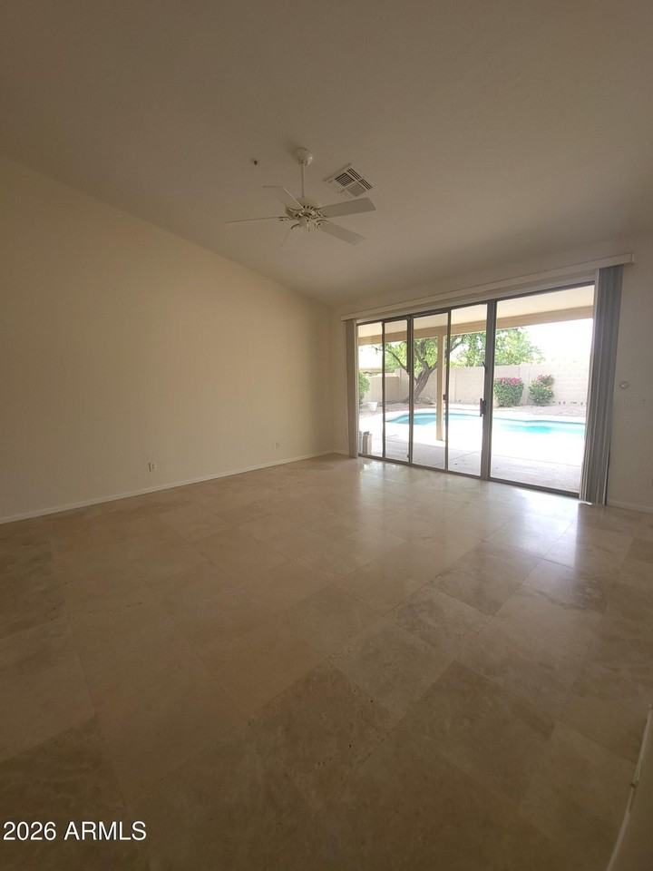 9756 E Pine Valley Rd - Photo 5 of 24