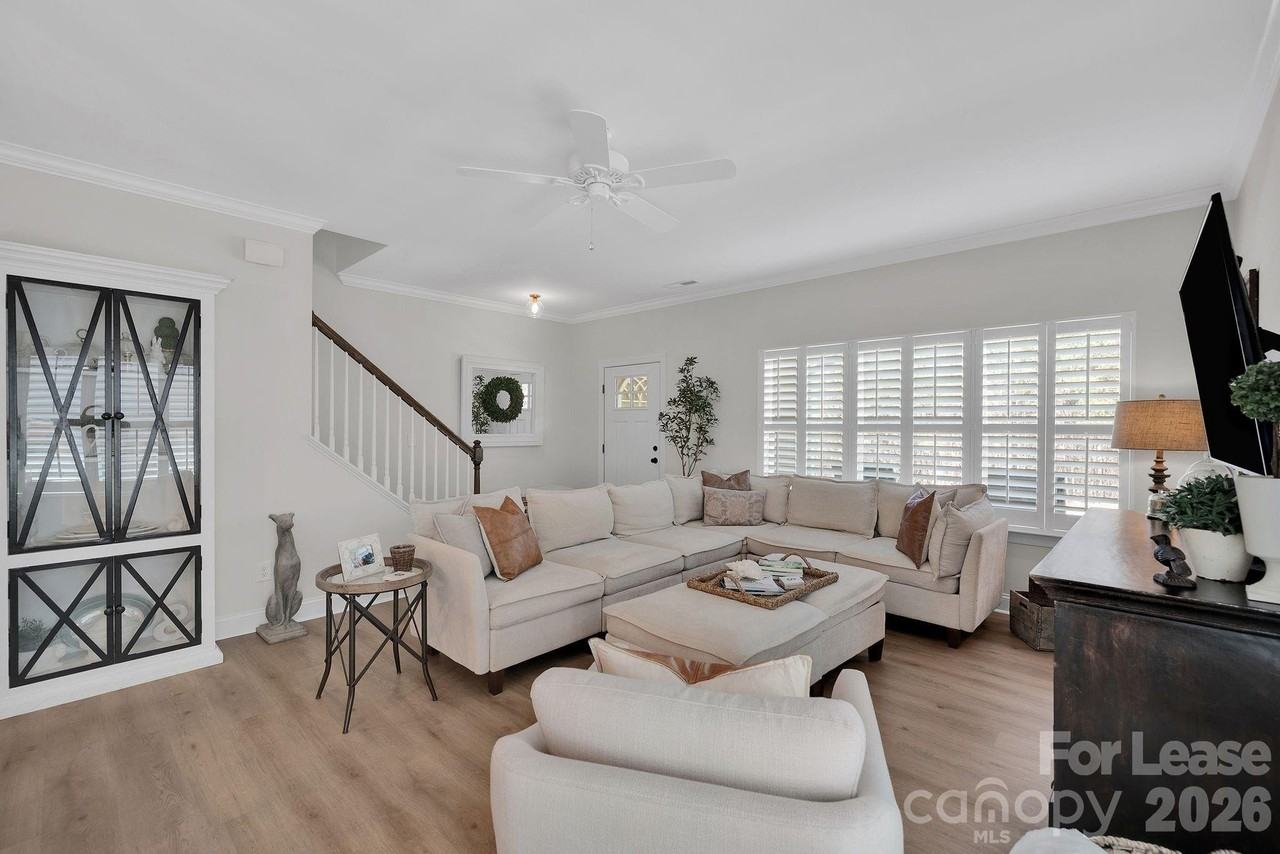 7526 Fairway Villa Cir - Photo 5 of 30