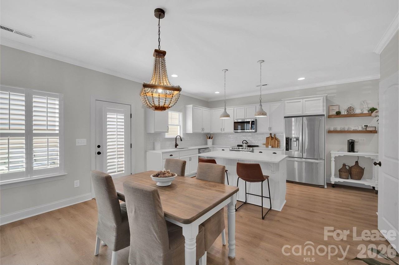 7526 Fairway Villa Cir - Photo 6 of 30