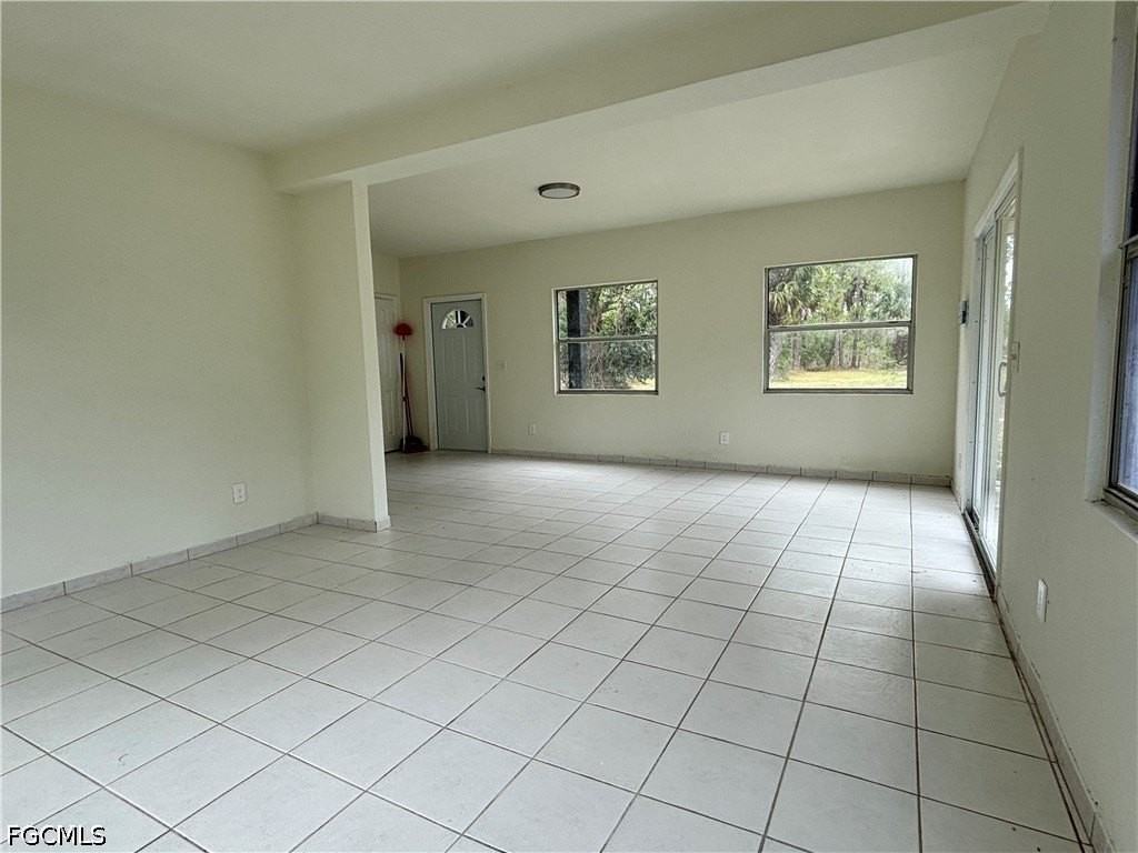 2150 Panama Ave - Photo 7 of 43