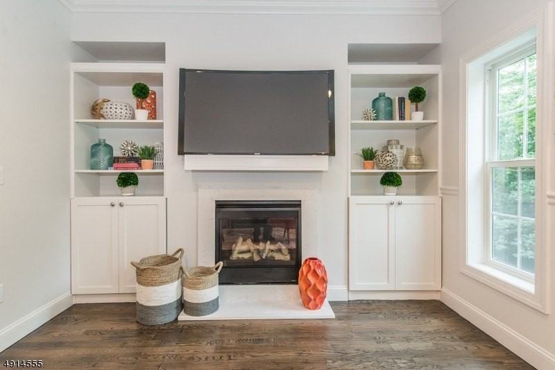 21 Chaz Way - Photo 7 of 25