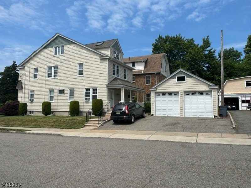 36 Walnut St - Photo 3 of 8
