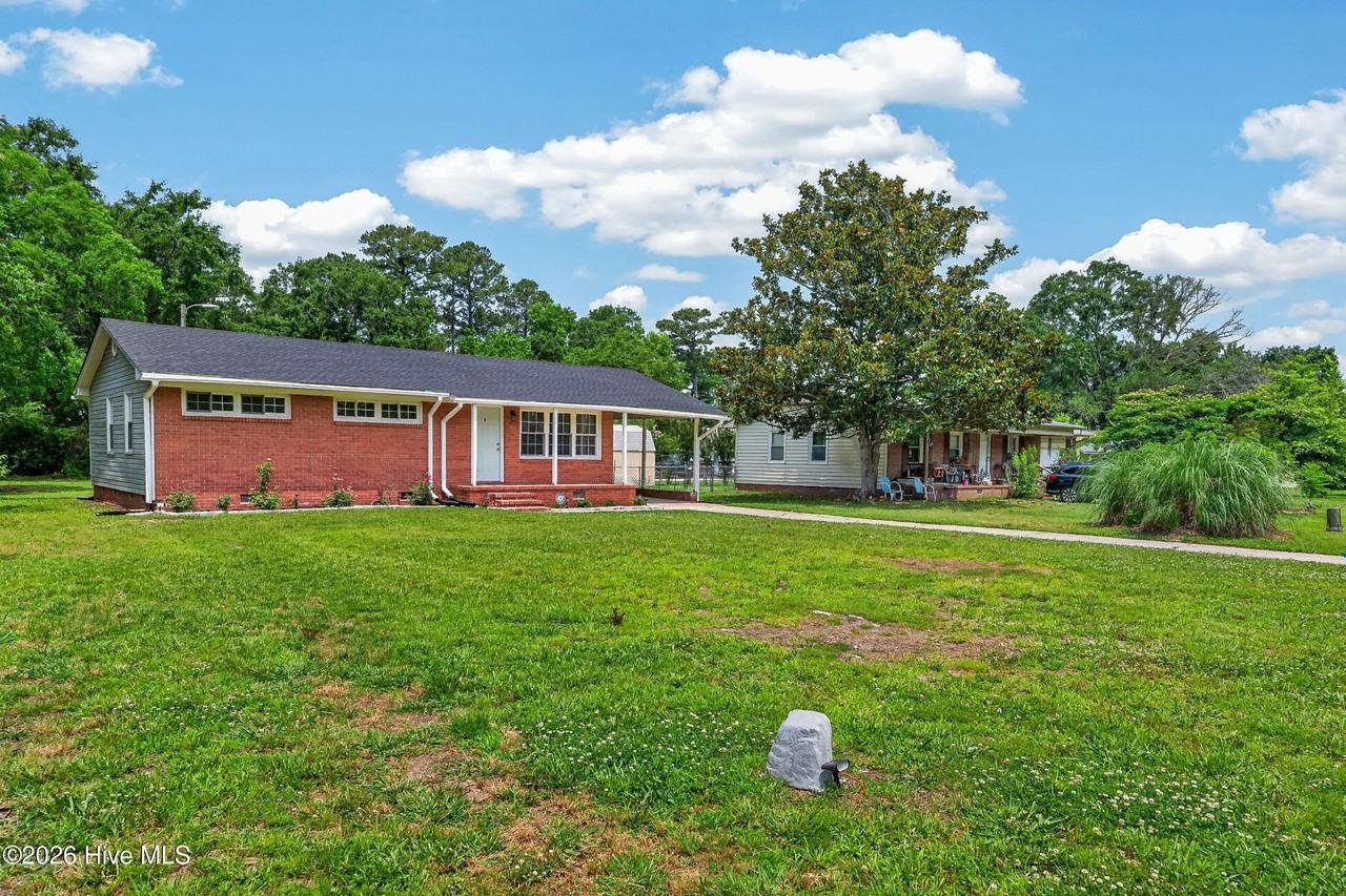 2527 Country Club Rd - Photo 3 of 24