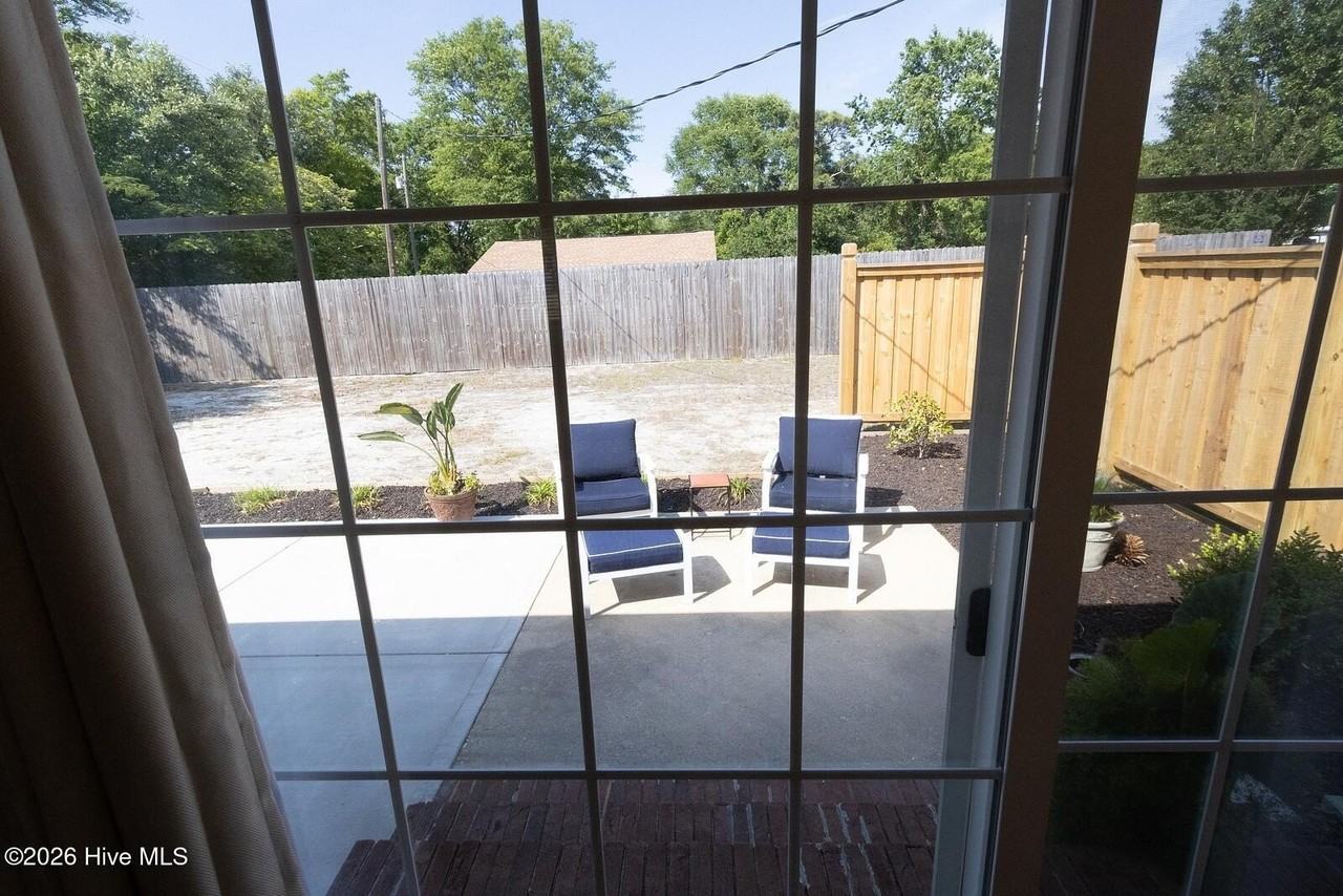 314 Greenview Dr - Photo 5 of 22