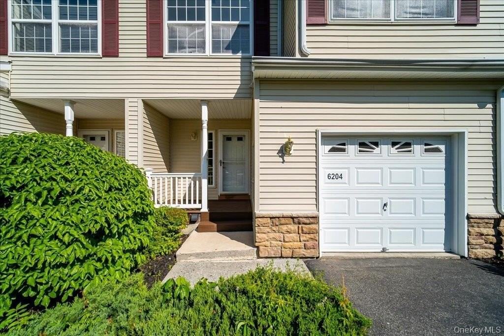 6204 High Ridge Ct - Photo 2 of 50