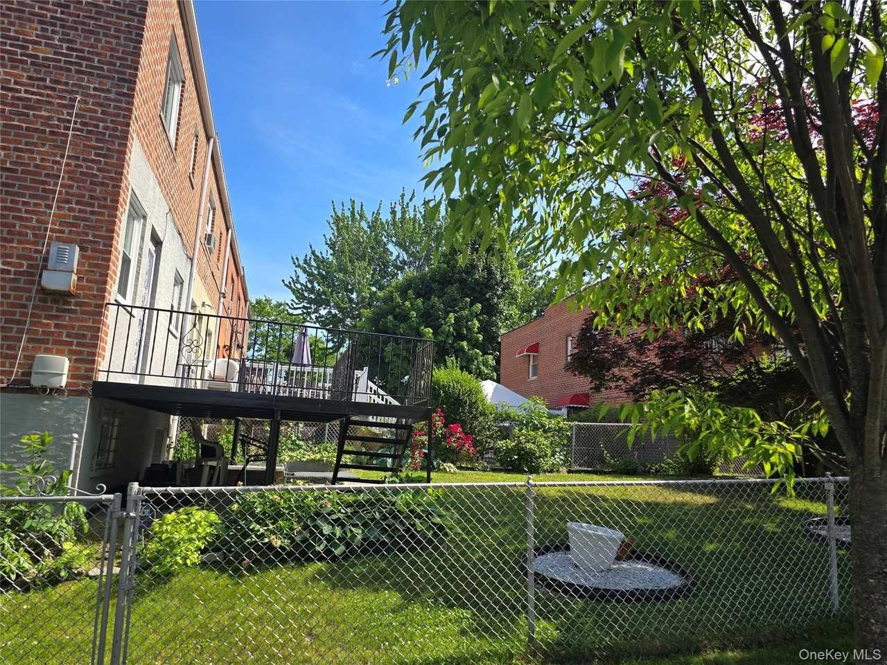 4055 Wickham Ave #1 - Photo 4 of 23