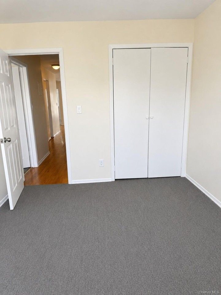 8321 Lefferts Blvd - Photo 5 of 11