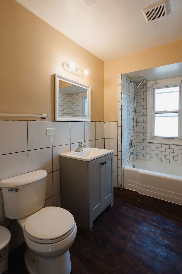 714 Helmholz Ave #2 - Photo 5 of 13
