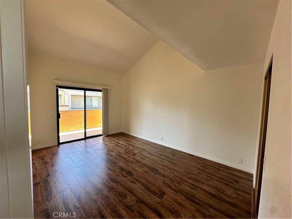 16592 Jib Cir #B - Photo 6 of 18