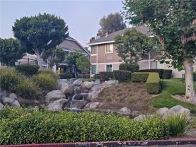 1505 S Raitt St - Photo 1 of 1