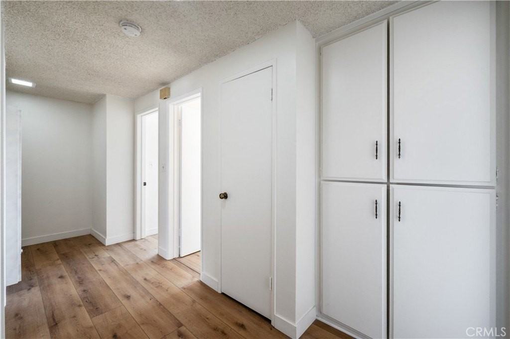 972 W 14th St #3 - Photo 5 of 25