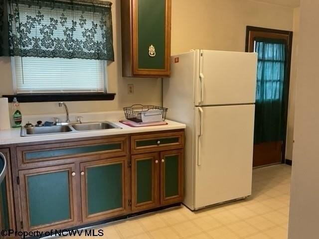 14 Dorsey Ln - Photo 4 of 10