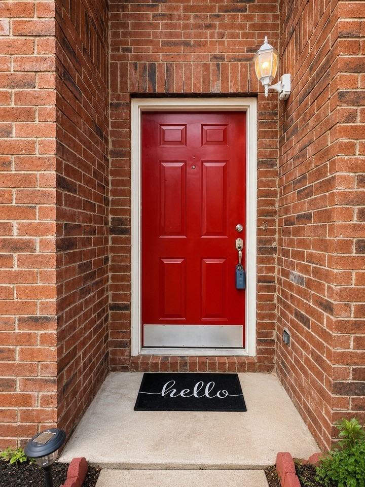 3608 Willow Creek Trl - Photo 2 of 28