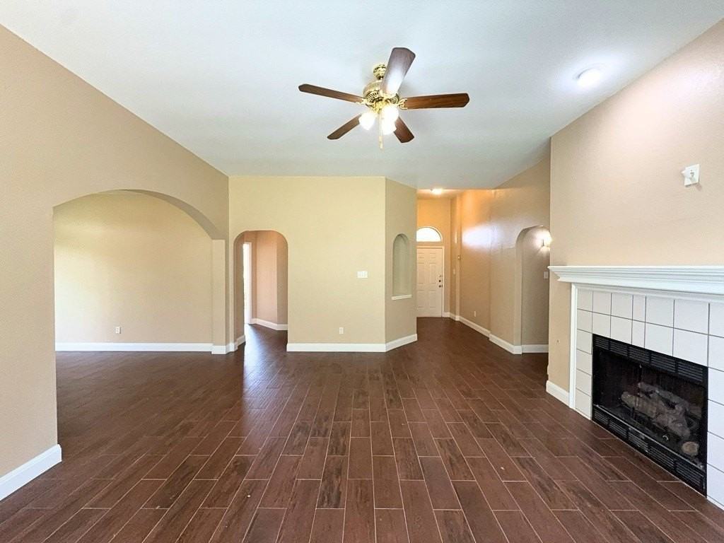 317 Oak Meadow Ln - Photo 5 of 26