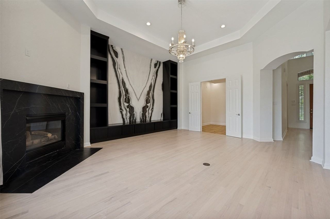 1419 Biltmore Ct - Photo 3 of 36