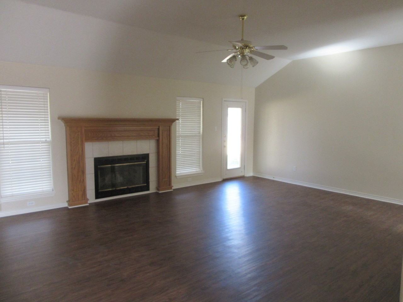 5280 Western Plains Ave - Photo 3 of 18