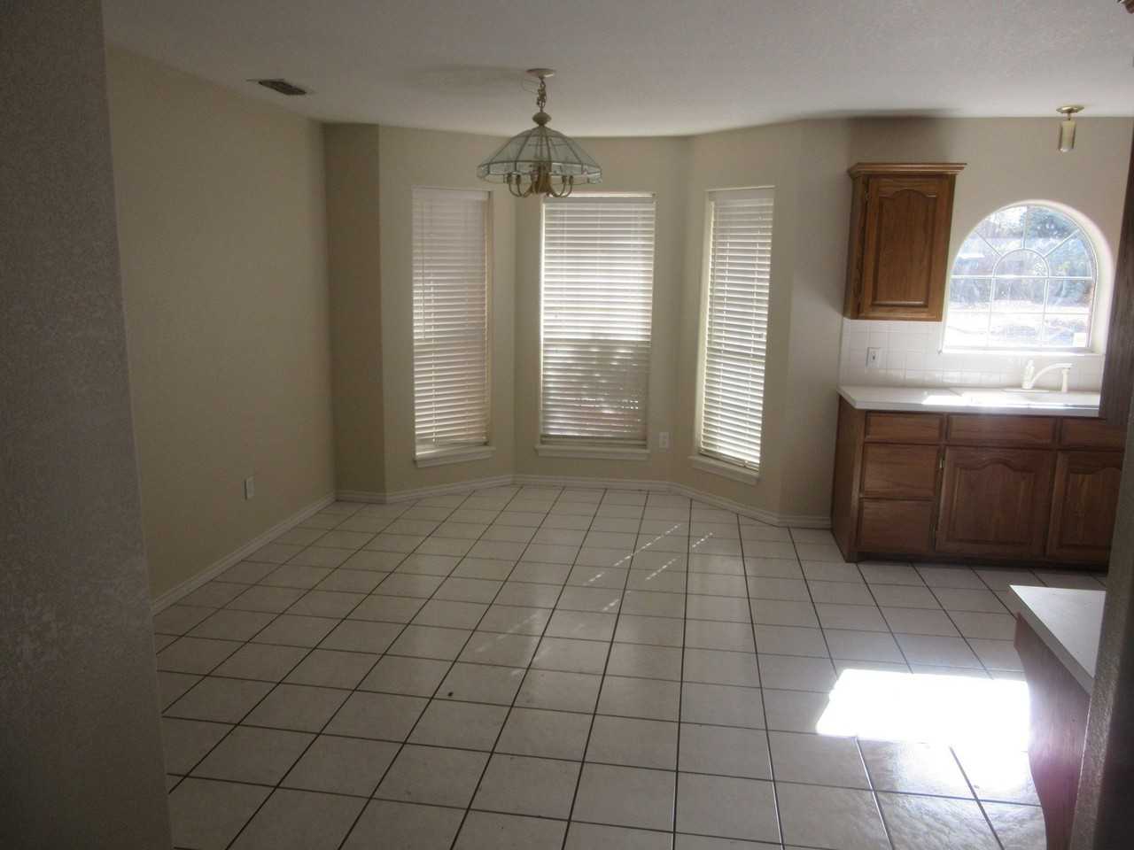 5280 Western Plains Ave - Photo 4 of 18