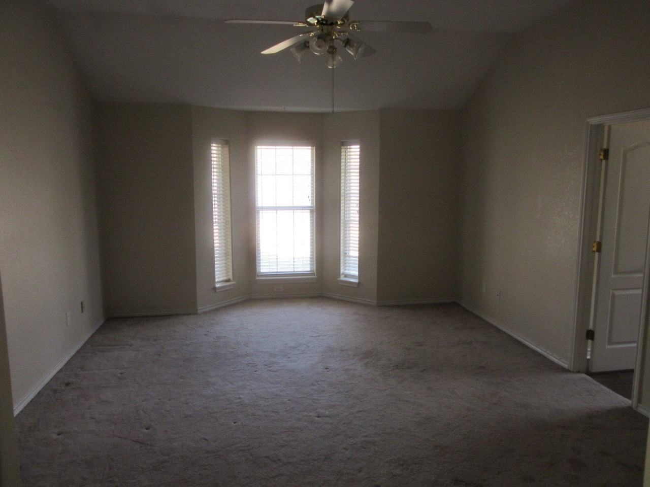 5280 Western Plains Ave - Photo 6 of 18