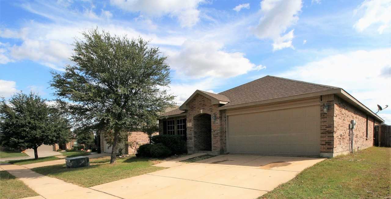 1433 Kramer Ct - Photo 3 of 35