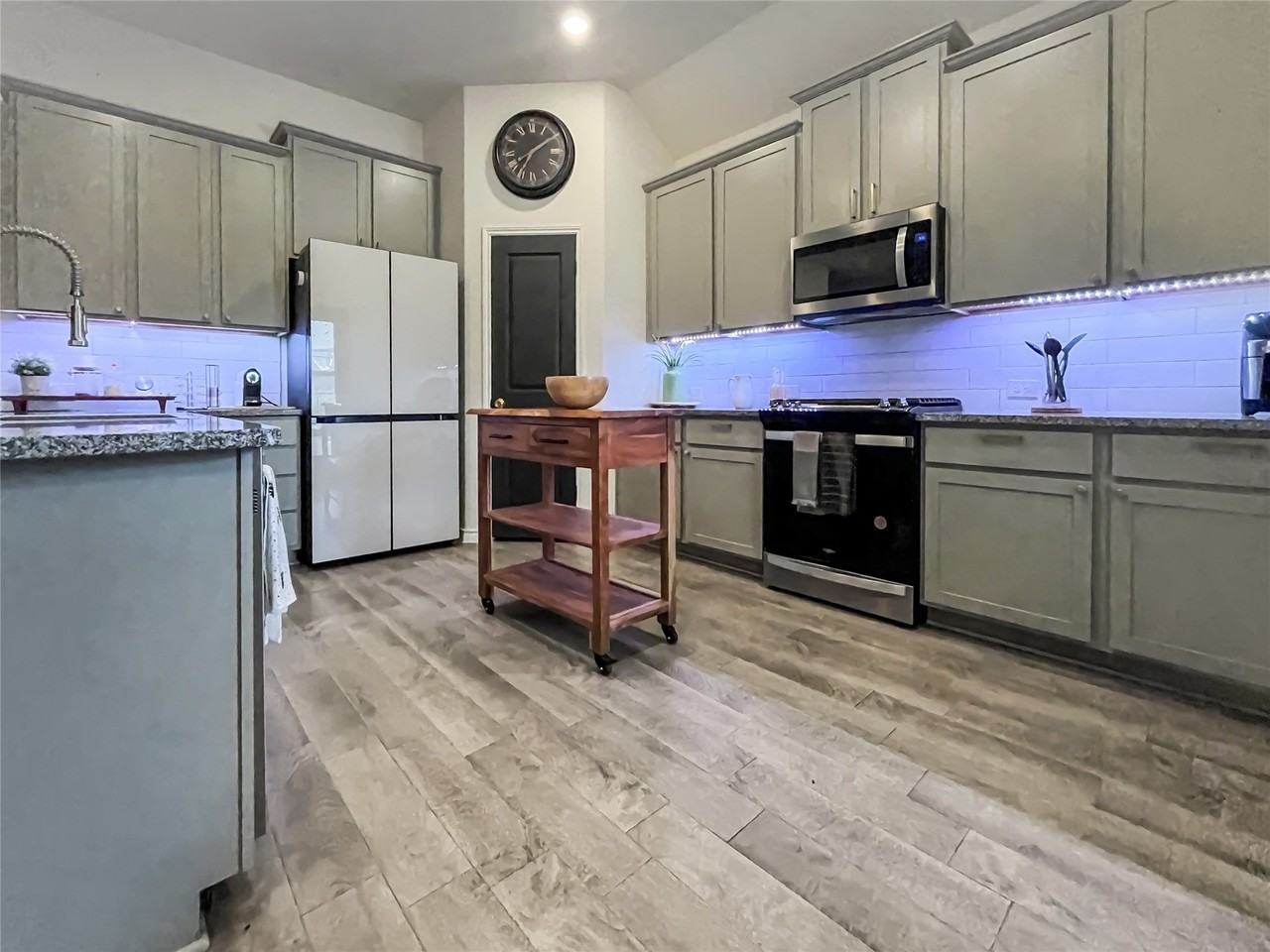 11229 Yellow Rose Way - Photo 7 of 22
