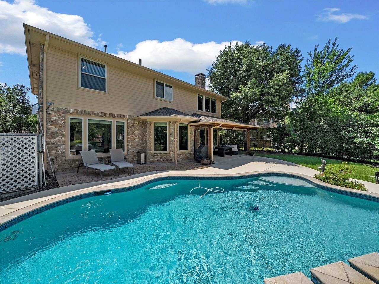 351 Cove Dr - Photo 6 of 35
