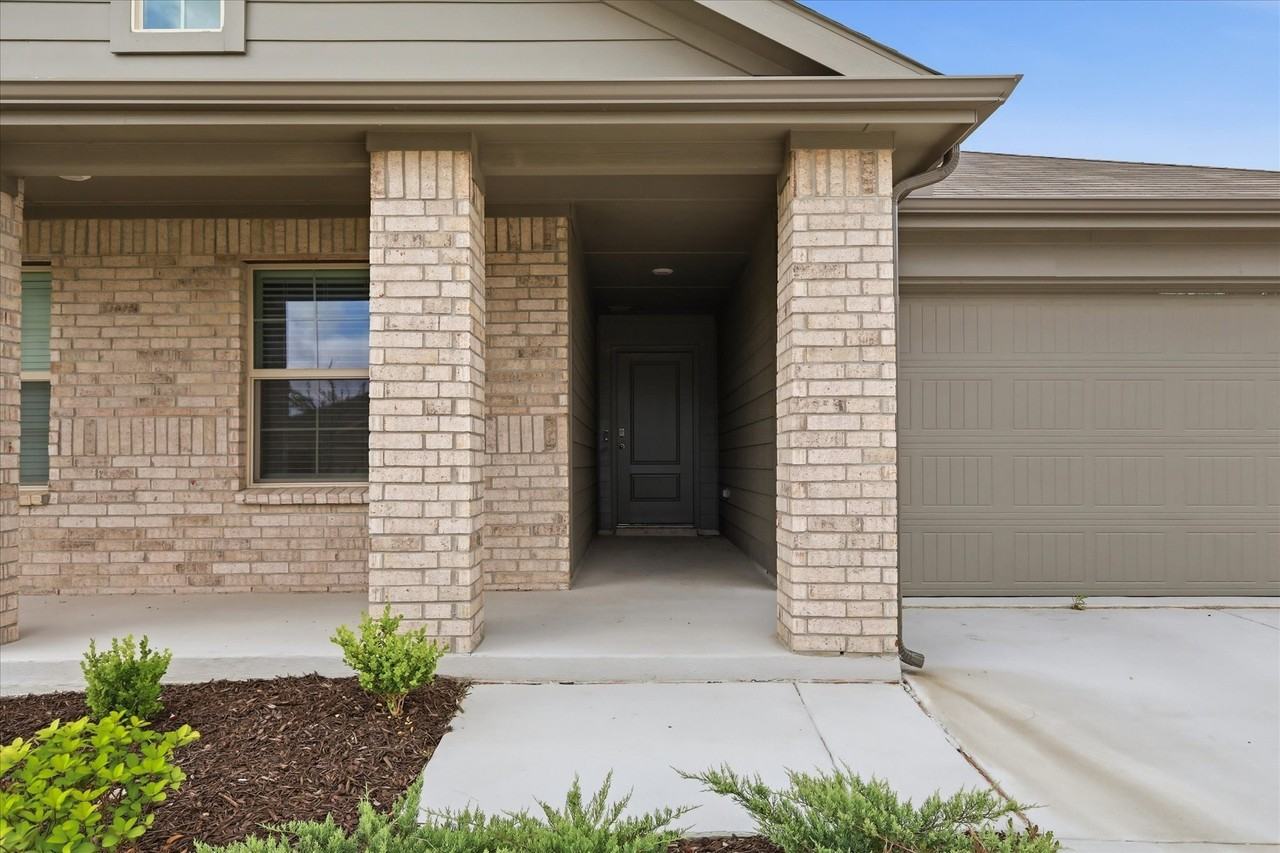 845 Round Robin Ln - Photo 4 of 31