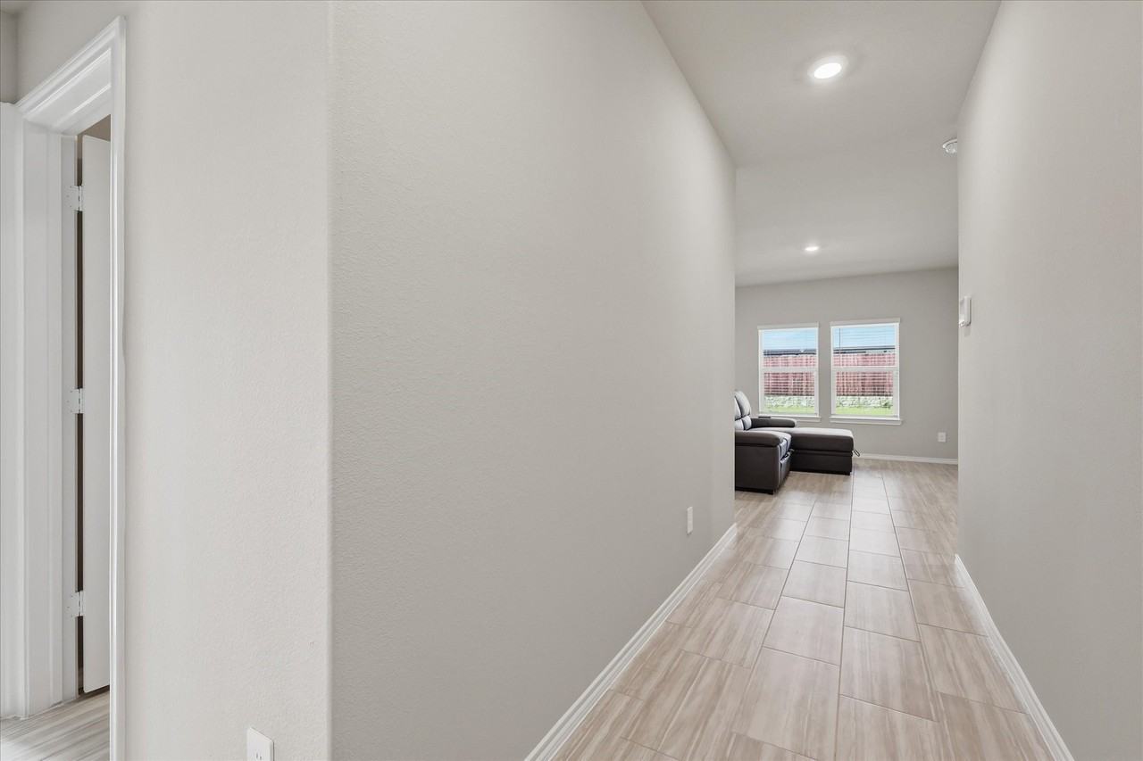 845 Round Robin Ln - Photo 7 of 31