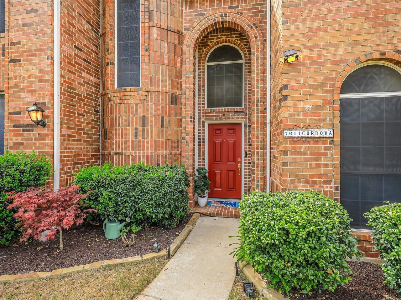 7611 Cordova Dr - Photo 2 of 28