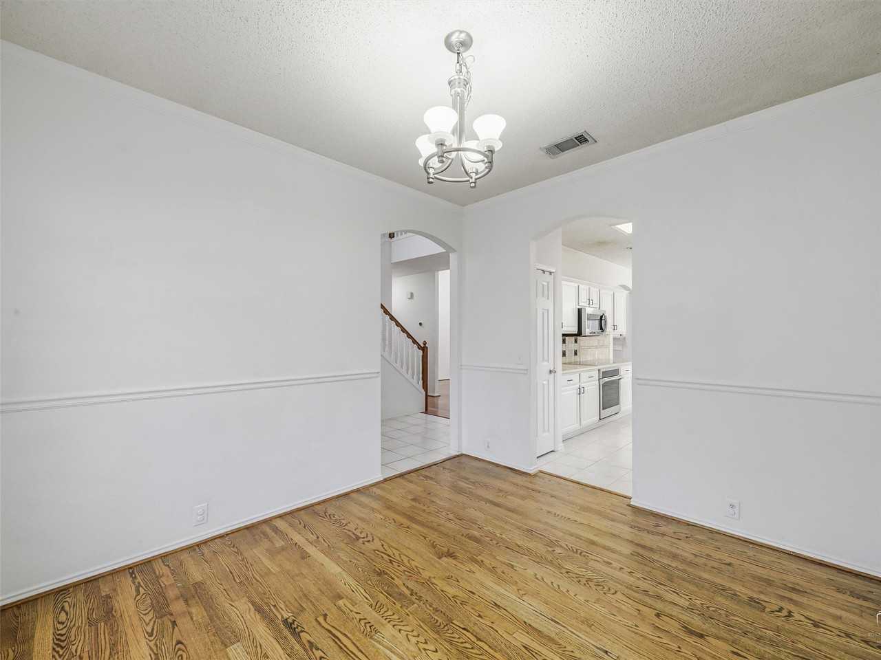 7611 Cordova Dr - Photo 5 of 28
