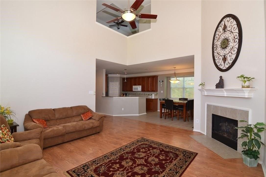 4401 Caledonia Creek Ln - Photo 7 of 21