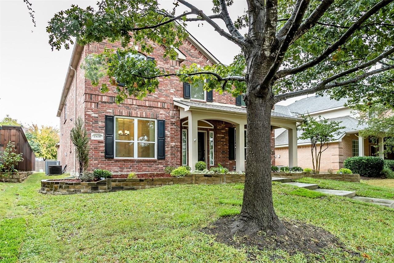 15650 Brookwood Dr - Photo 2 of 36