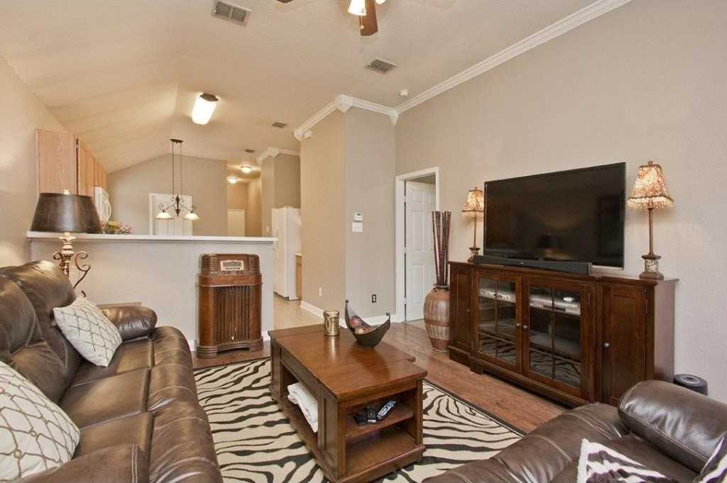 11937 Brown Fox Dr - Photo 2 of 10