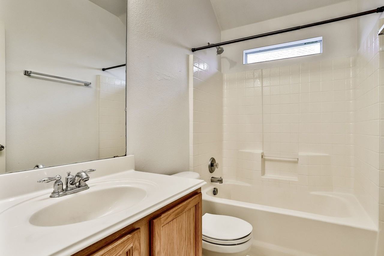 2853 Cascade Cove Dr - Photo 7 of 20