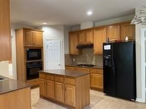 3621 Nandina Dr - Photo 5 of 17