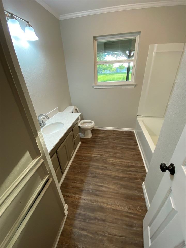 9857 County Road 745 - Photo 6 of 13