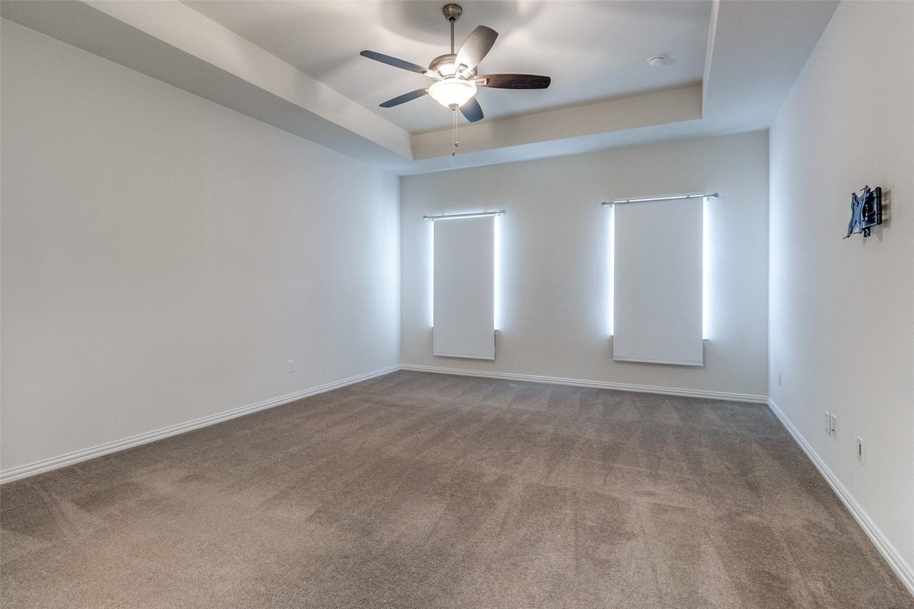 8026 Copper Way - Photo 6 of 15