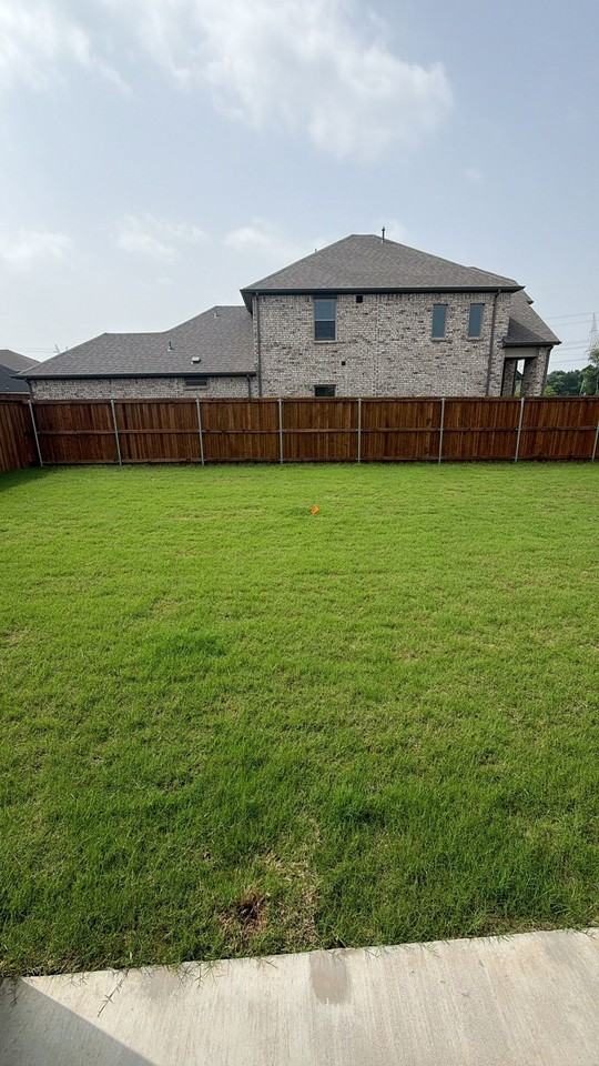 964 Dahlia Dr - Photo 2 of 16