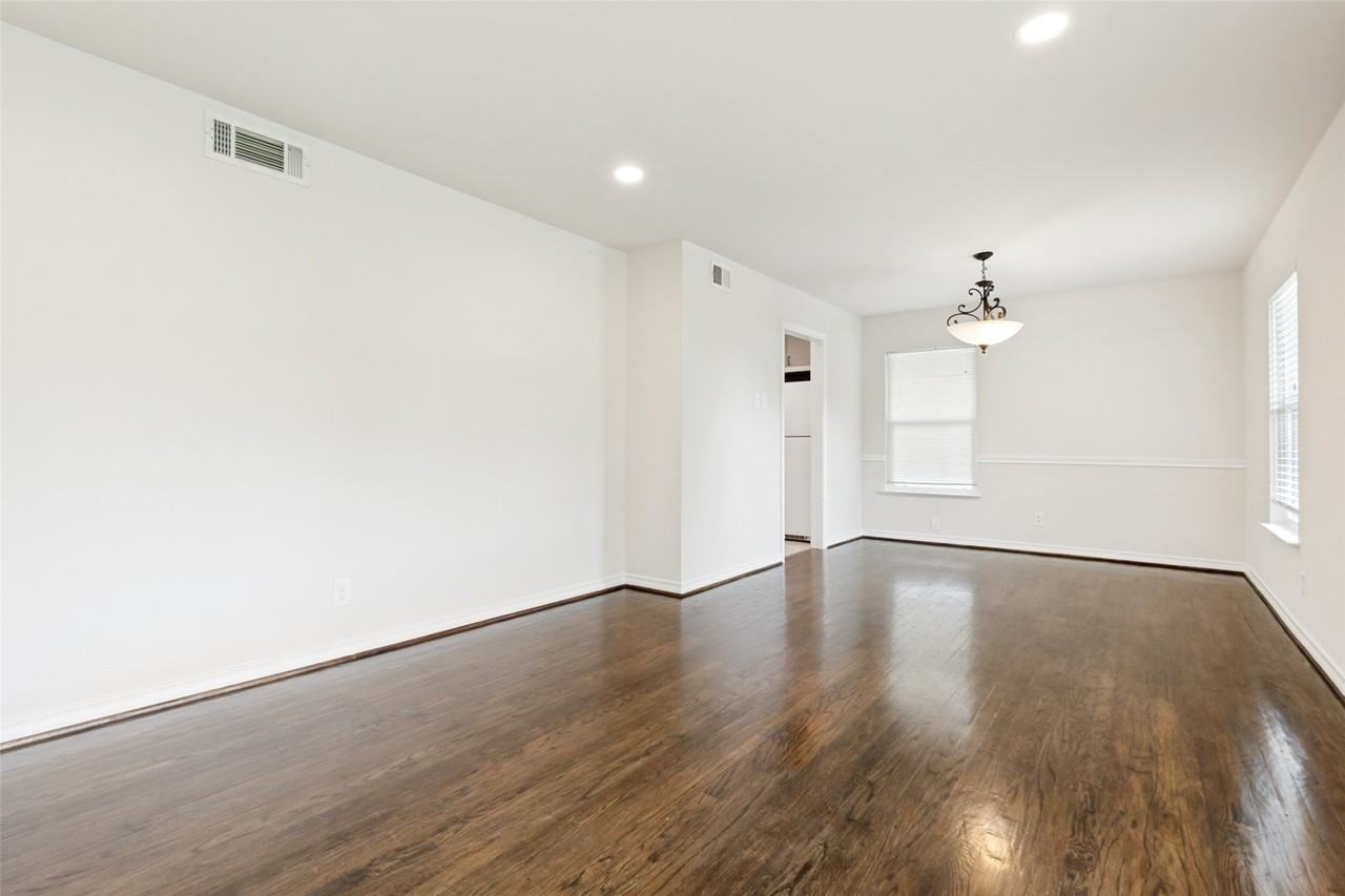 2414 San Medina Ave - Photo 2 of 12