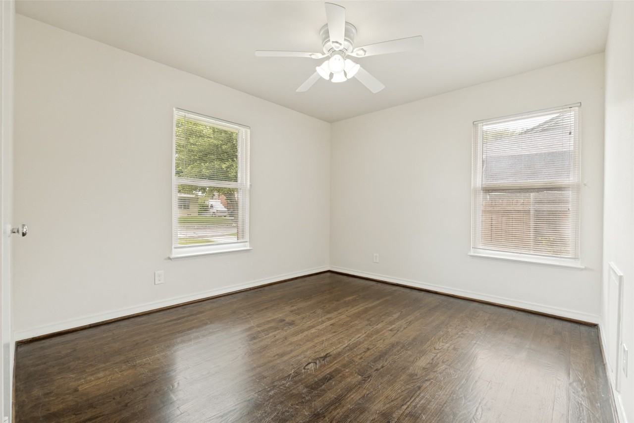 2414 San Medina Ave - Photo 6 of 12