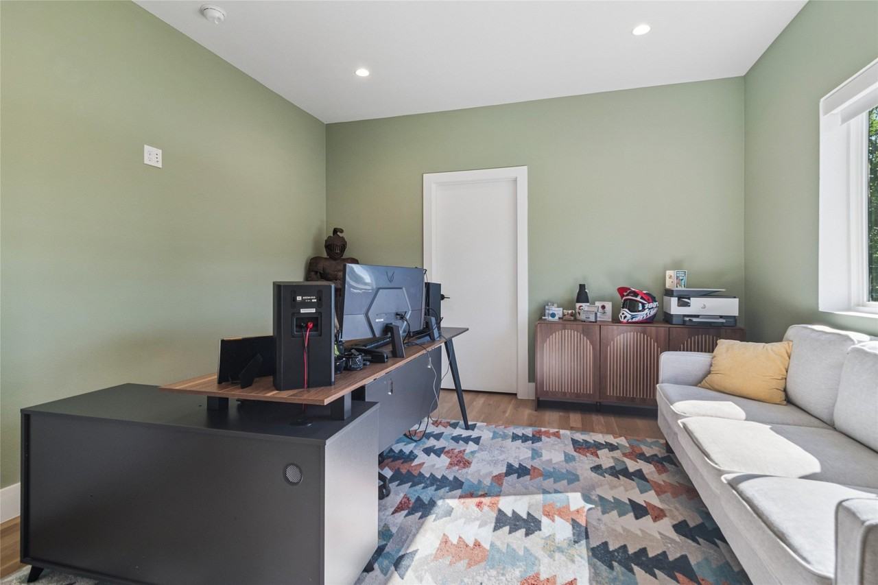 3932 Valley Ridge Rd - Photo 4 of 29