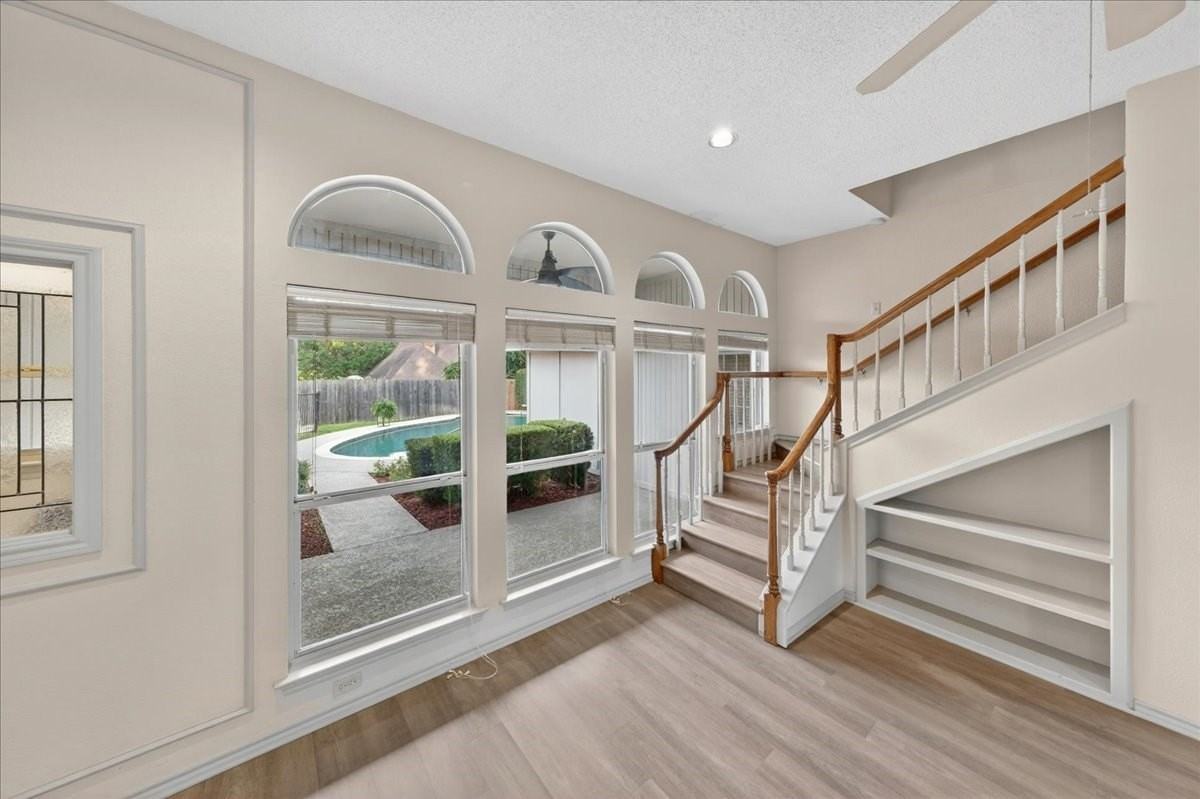 3509 Edgehill St - Photo 5 of 40