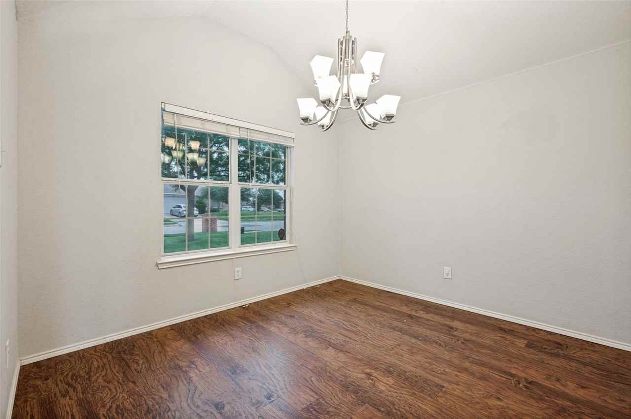 3705 Hermalinda Dr - Photo 3 of 21