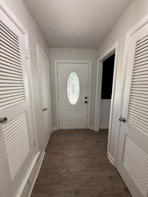 2125 S Willis St - Photo 2 of 18