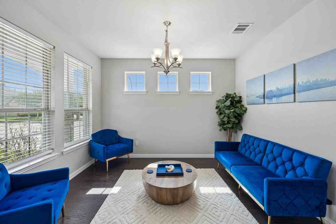 2460 Open Range Dr - Photo 4 of 37
